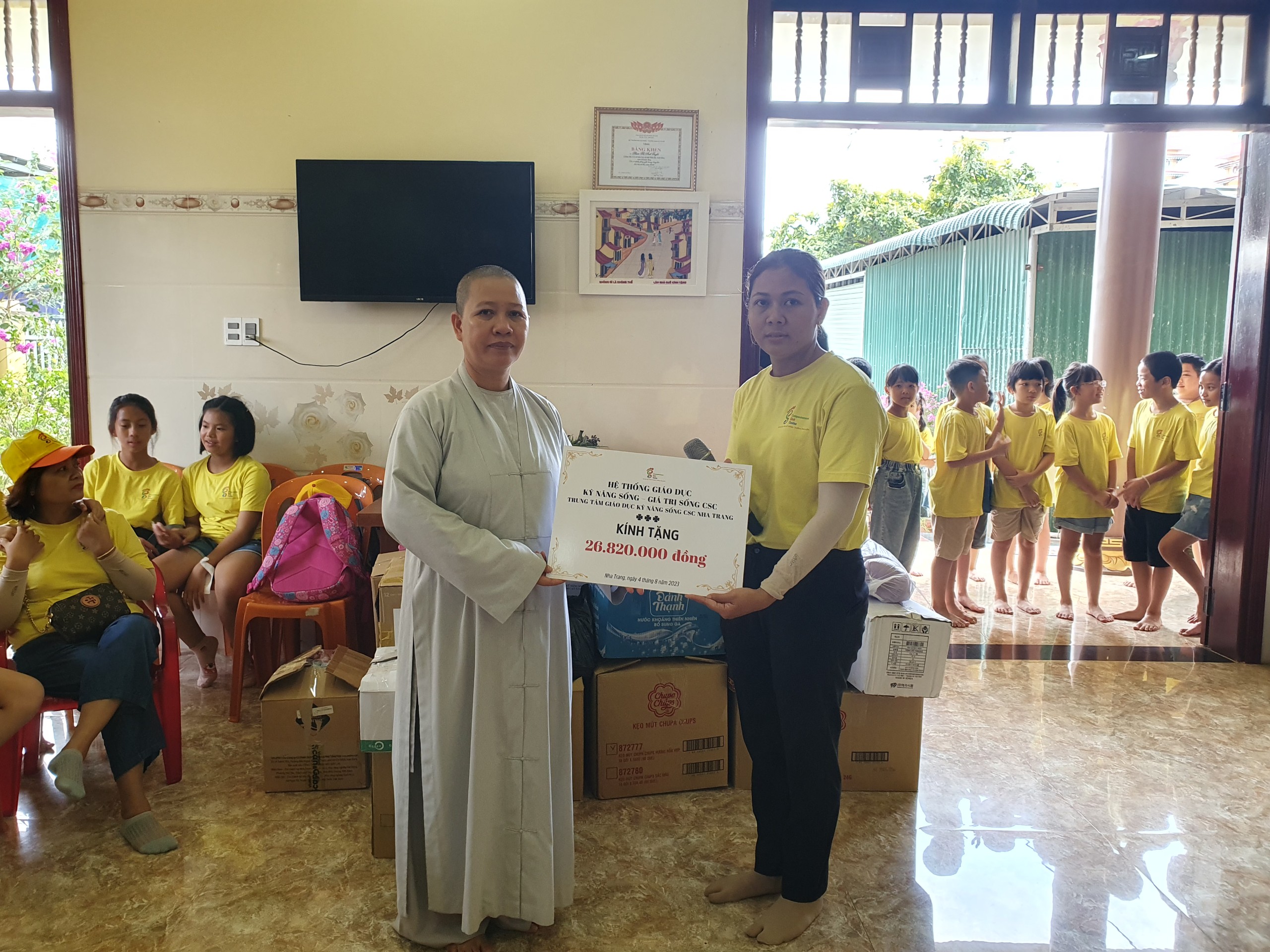 HOẠT ĐỘNG THIỆN NGUYỆN VÀ THAM QUAN KHU RESORT DỐC LÊT CỦA TRUNG TÂM KỸ NĂNG SỐNG CSC NHA TRANG